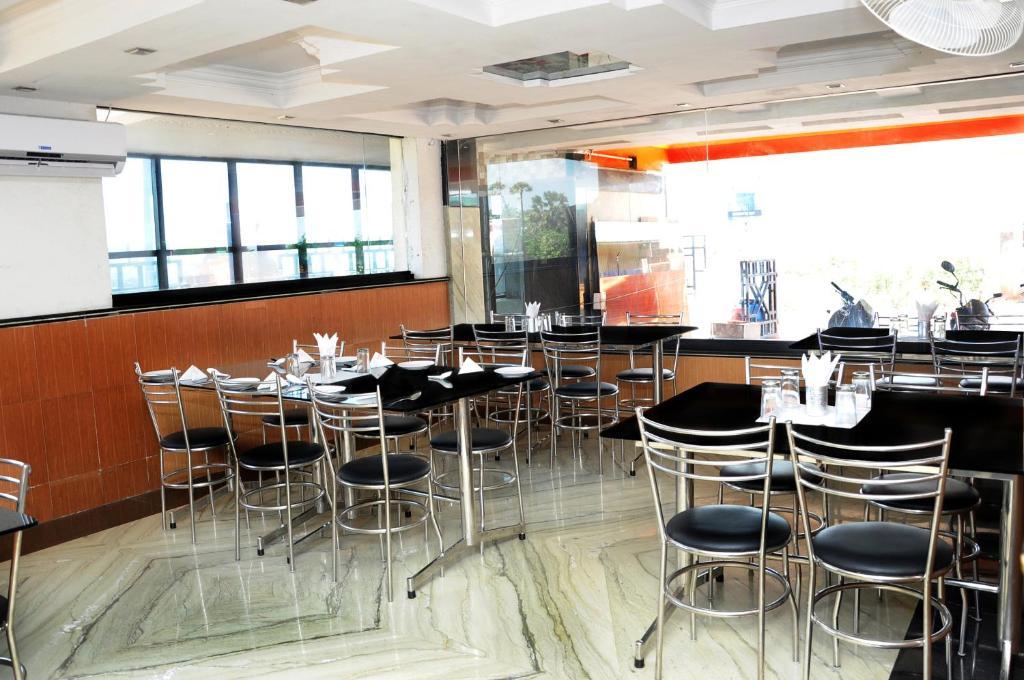 Seasun Residency Hotel Канякумари Екстериор снимка